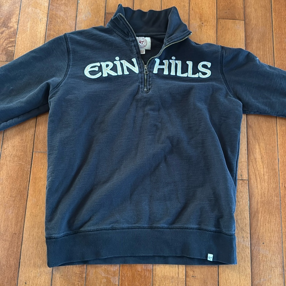 Fort seven team black sweater medium size in good condition